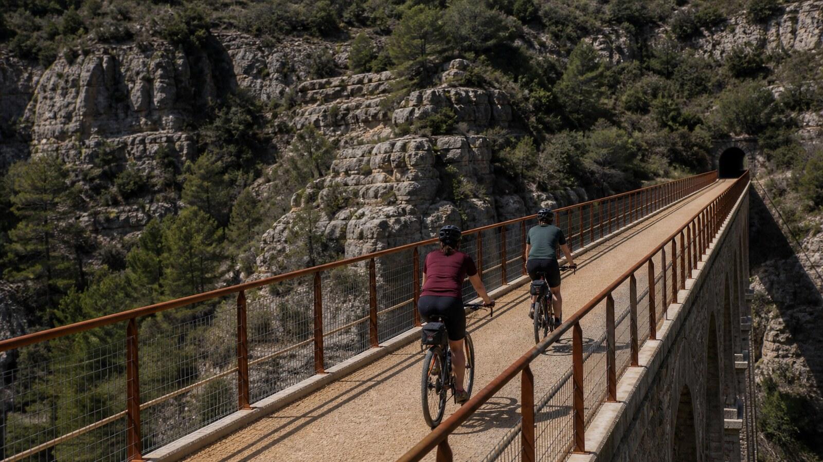 Terra Alta Greenway: Horta de Sant Joan to Pinell de Brai